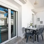아파트 Spacious And Bright *