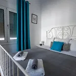 Spacious And Bright Apartment *