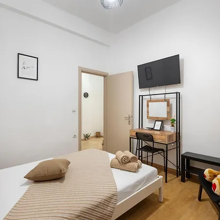 Spacious And Bright 아파트