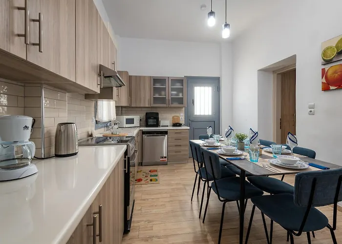 Spacious And Bright * Kos Town