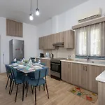 Spacious And Bright Апартаменты *