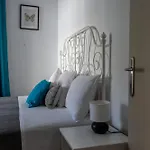 Spacious And Bright Апартаменты