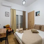 Spacious And Bright Апартаменты