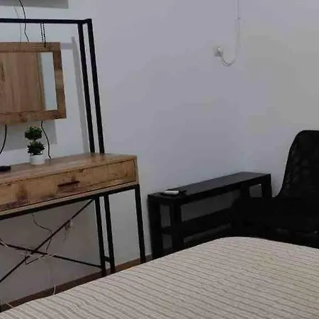 Spacious And Bright *